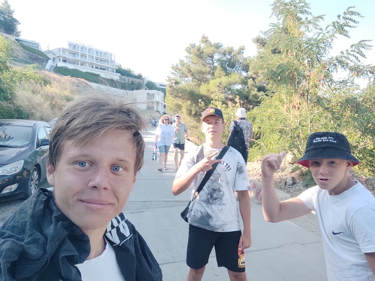 Пацаны, чд кд — HatsiKA · Стрекоза