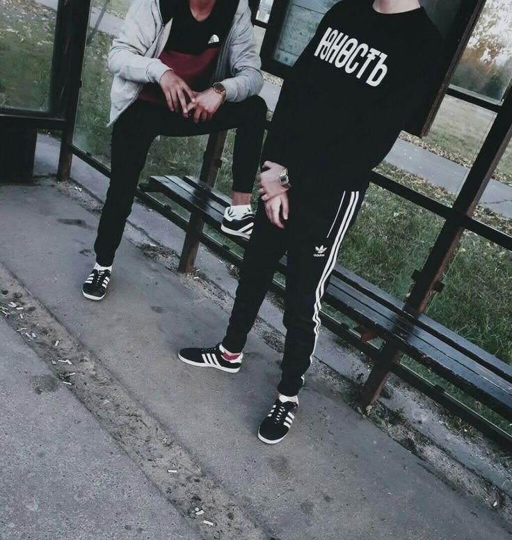 — Брат, я люблю её, — Опять? — До сих пор. — Брат, нaйдёшь себе дрyгу… — малая, я скучаю... · Стрекоза