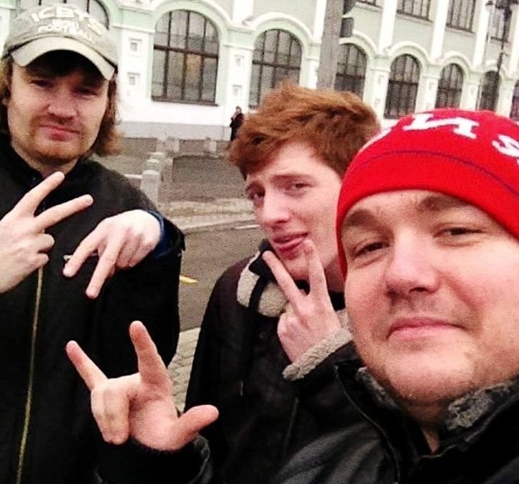 тут у меня друзья в интернете — CEKC_nopHo · Стрекоза
