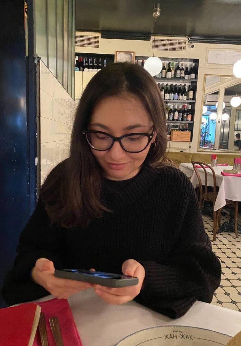 Умная женщина никогда не кричит на своего мужчину. Приказы отдаются с… — Фанаты Изабеллы https://t.me/iziziza · Стрекоза
