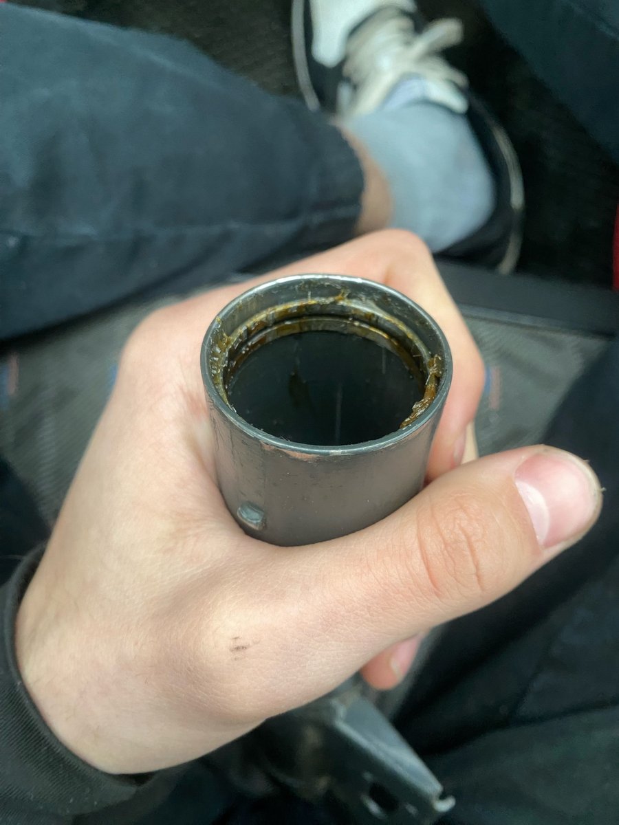 бля, я же вам не показал, как я трубу ебал. щас покажу — ffillwag · Стрекоза