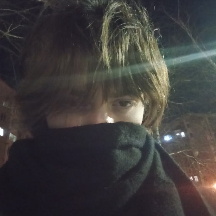 я плачу. не видно вам, но я плачу — ffillwag · Стрекоза