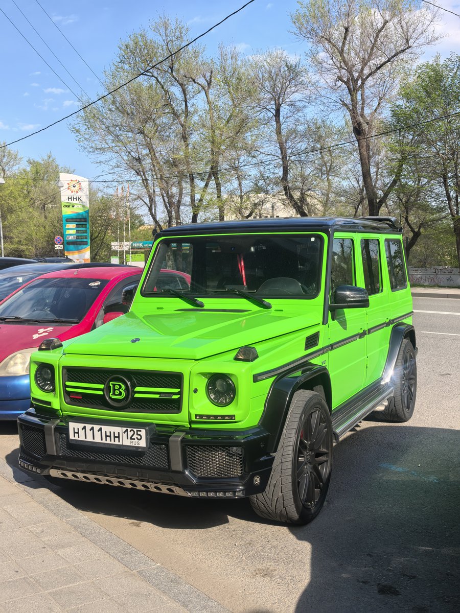 недавно наткнулась на такую машину,в моем любимом цвете... — Reachersha · Стрекоза
