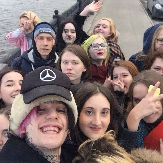 хочу плакать и слушать лил пипа, спал селня 6 часов, убрался везде гд… — Kaorin · Стрекоза