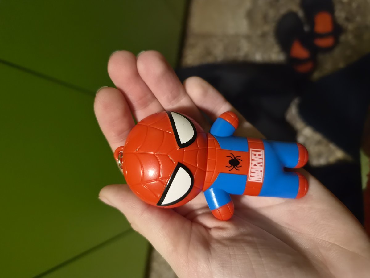 Вот он герой всего Вильнюса как там его Петя Паркет — Gnida_Ushastaya · Стрекоза
