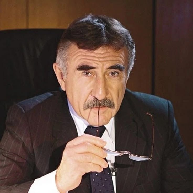 Когда нибудь админ починит двойнве кавычки но это уже совсем ''другая… — weezl7820 · Стрекоза