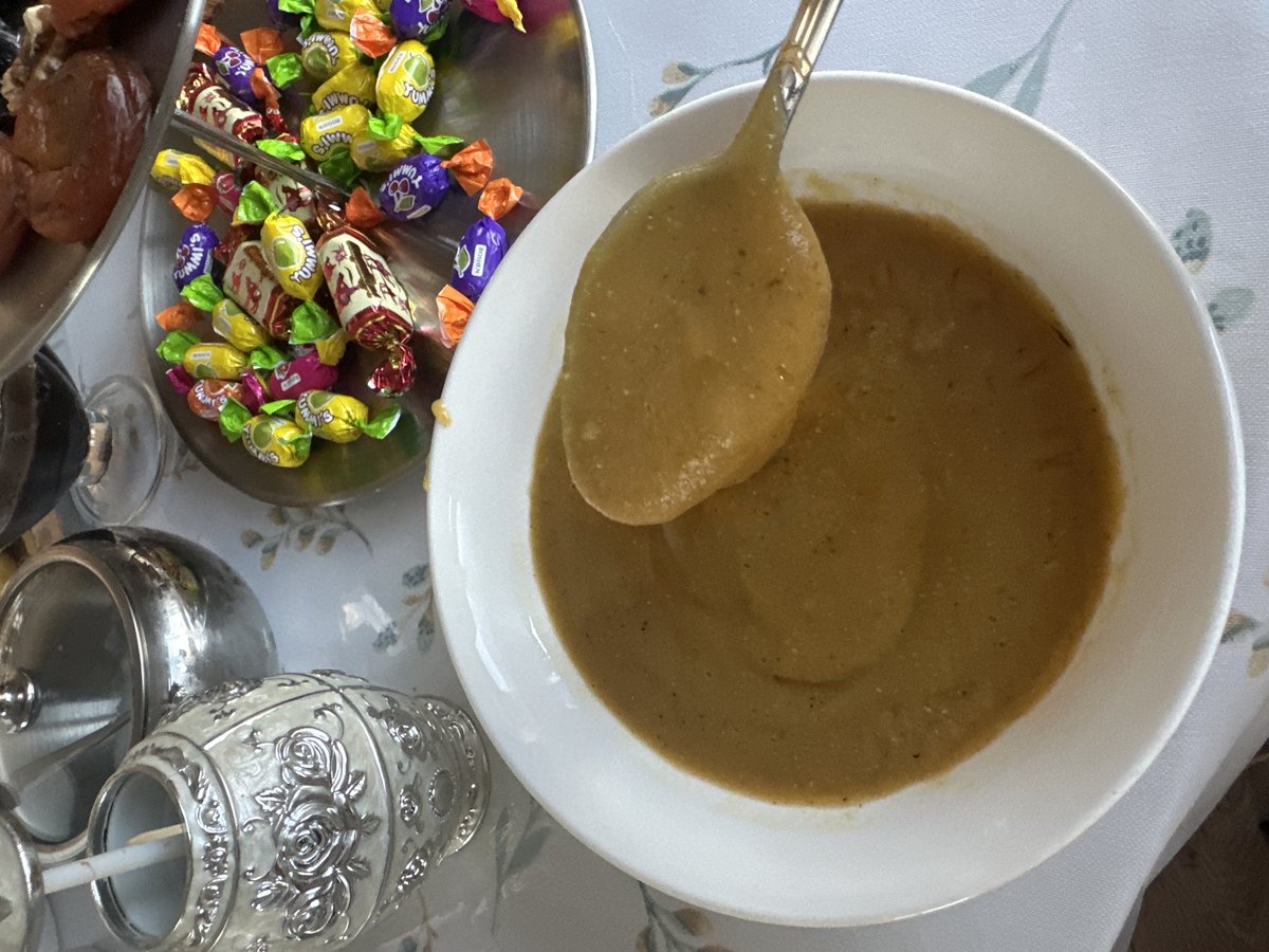 Ем болотную жижу — Aishka_cho · Стрекоза