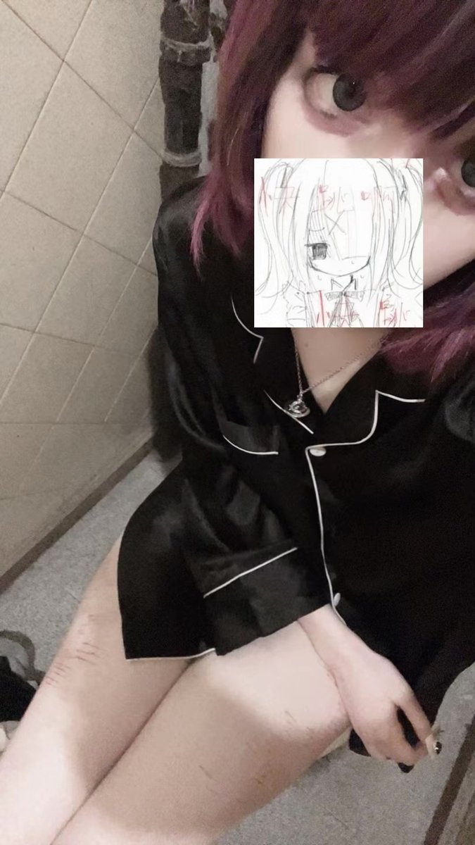 в-вот та самая фотка 😭😭😭💀💀💀 слабонервным не смотреть — zabawka_qwq · Стрекоза
