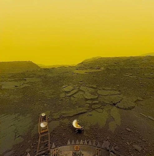 поверхность Венеры. — cosmos · Стрекоза