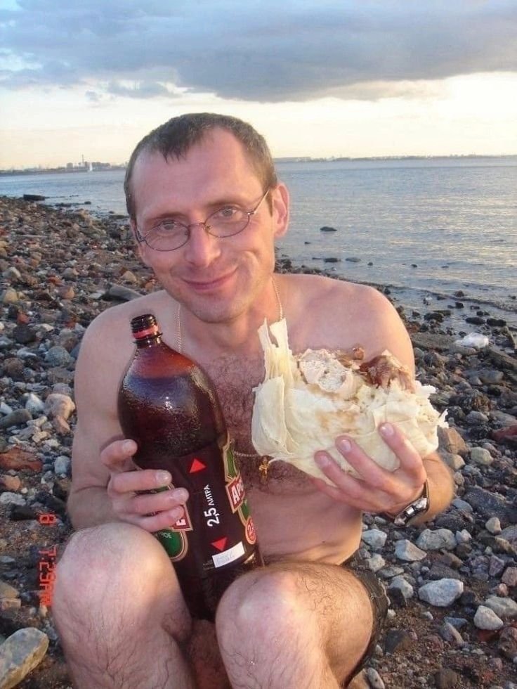 Короче, решил взять сисю арса и рахат-лукум в палатке купил. Сижу на… — MuSkaTt · Стрекоза