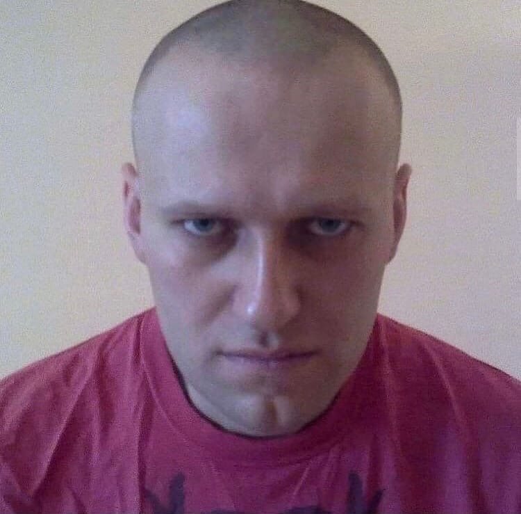 КОГДА ТЫ ТИПО СТУЛ И ПОТЕРЯЛ СВОЕГО ХОЗЯИНА — yonners_123 · Стрекоза