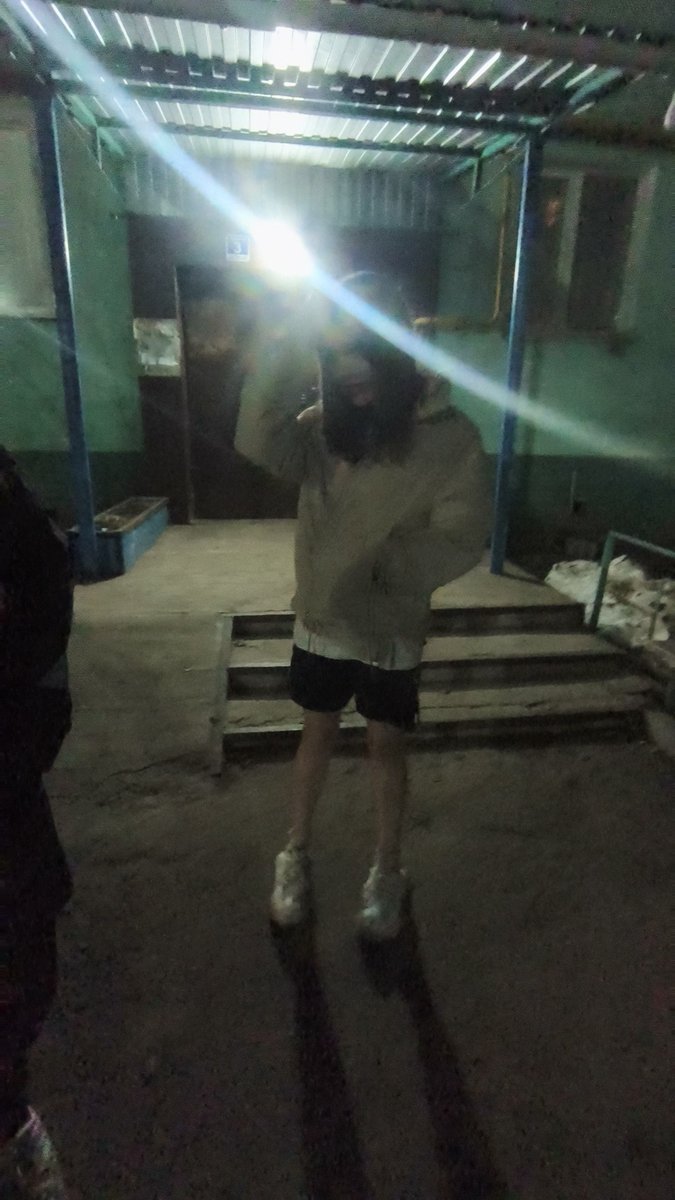 "И снова темнота" Снова мне кажется, Это не я. Уйдет и любимая, Кинут… — poet_stihi · Стрекоза